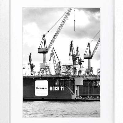 Fotodruck / Poster mit Rahmen und Passepartout Motiv Hamburg HH04 - Grösse: L (57cm x 45cm ) - Rahmenfarbe: weiss matt
