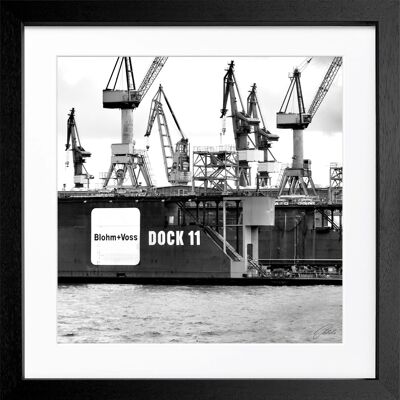 Fotodruck / Poster mit Rahmen und Passepartout Motiv Hamburg HH09 - Grösse: Quadrat 55 (55x55cm) - Rahmenfarbe: schwarz matt