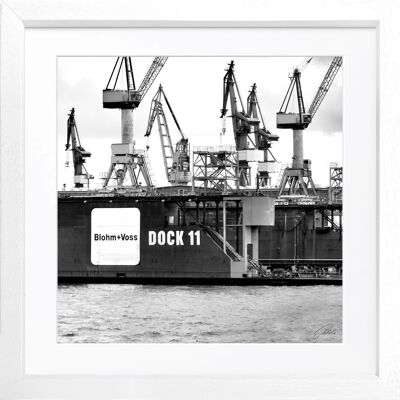 Fotodruck / Poster mit Rahmen und Passepartout Motiv Hamburg HH09 - Grösse: Quadrat 80 (80x80cm) - Rahmenfarbe: weiss matt