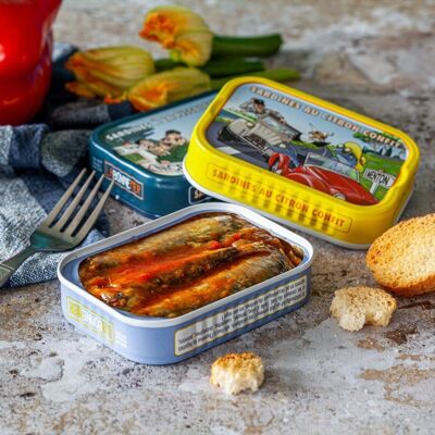 Caja de 3 cajas de sardinas
(pissaladière, ratatouille, limón confitado)