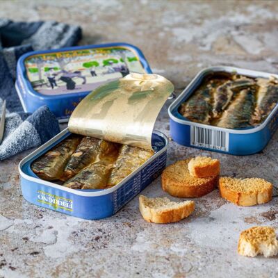 Coffret 3 boites sardines
(pitchounettes, pescadou, pastis)