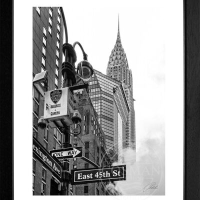Fotodruck / Poster mit Rahmen und Passepartout Motiv New York NY53 - Motiv: schwarz/weiss - Grösse: S (25cm x 31cm) - Rahmenfarbe: schwarz matt