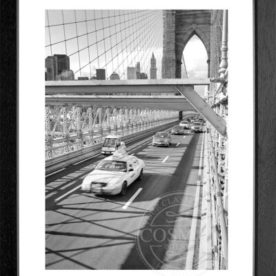 Fotodruck / Poster mit Rahmen und Passepartout Motiv New York NY70 - Motiv: schwarz/weiss - Grösse: S (25cm x 31cm) - Rahmenfarbe: schwarz matt