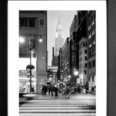 Fotodruck / Poster mit Rahmen und Passepartout Motiv New York NY78 - Motiv: schwarz/weiss - Grösse: S (25cm x 31cm) - Rahmenfarbe: schwarz matt