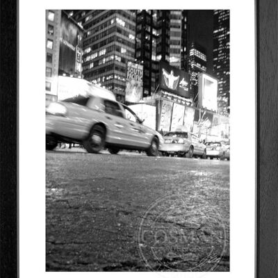 Fotodruck / Poster mit Rahmen und Passepartout Motiv New York NY97 - Motiv: schwarz/weiss - Grösse: S (25cm x 31cm) - Rahmenfarbe: schwarz matt