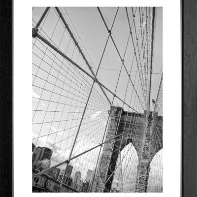 Fotodruck / Poster mit Rahmen und Passepartout Motiv New York NY102 - Motiv: schwarz/weiss - Grösse: S (25cm x 31cm) - Rahmenfarbe: schwarz matt