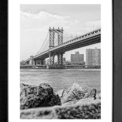 Fotodruck / Poster mit Rahmen und Passepartout Motiv New York NY104 - Motiv: schwarz/weiss - Grösse: S (25cm x 31cm) - Rahmenfarbe: schwarz matt
