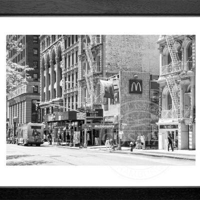 Fotodruck / Poster mit Rahmen und Passepartout Motiv New York NY119 - Motiv: schwarz/weiss - Grösse: S (25cm x 31cm) - Rahmenfarbe: schwarz matt
