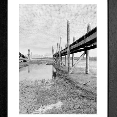 Fotodruck / Poster mit Rahmen und Passepartout Motiv Sylt SY53D - Motiv: schwarz/weiss - Grösse: M (35cm x 45cm) - Rahmenfarbe: schwarz matt