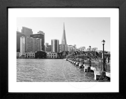 Fotodruck / Poster mit Rahmen und Passepartout Motiv San Francisco SF32 - Motiv: schwarz/weiss - Grösse: XL (80cm x 60cm) - Rahmenfarbe: schwarz matt