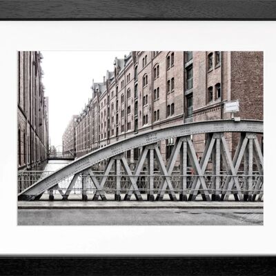 Fotodruck / Poster mit Rahmen und Passepartout Motiv Hamburg HH46F - Motiv: farbe - Grösse: XL (80cm x 60cm) - Rahmenfarbe: schwarz matt