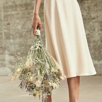 MOANA - Elegant A-line skirt soft peach in midi length | vegan & sustainable