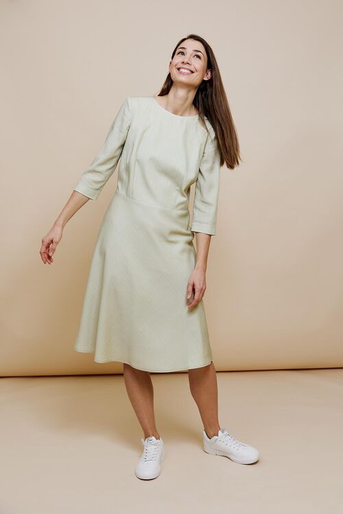 SONJA - Exklusives Designer Kleid mit Art-Print in Pistachio Creme| Made in Germany