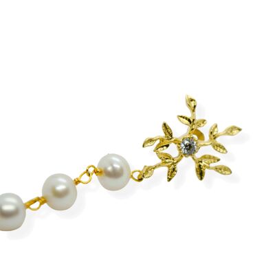 Long pearl flower earrings