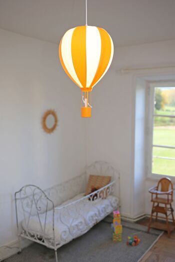 Lampe suspension enfant montgolfiere mangue 2