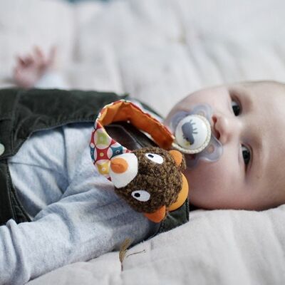 Woodours pacifier clip with clip. L: 20cm. on presentation card. From birth.