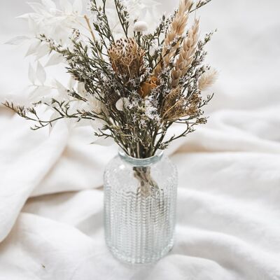 Vase and dried flowers beige, ivory Nature 1