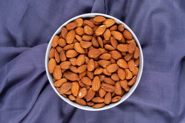 Organic raw shelled almonds from Provence - 1KG - HECOSFAIR