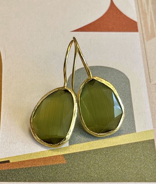 Earrings cateye olive green