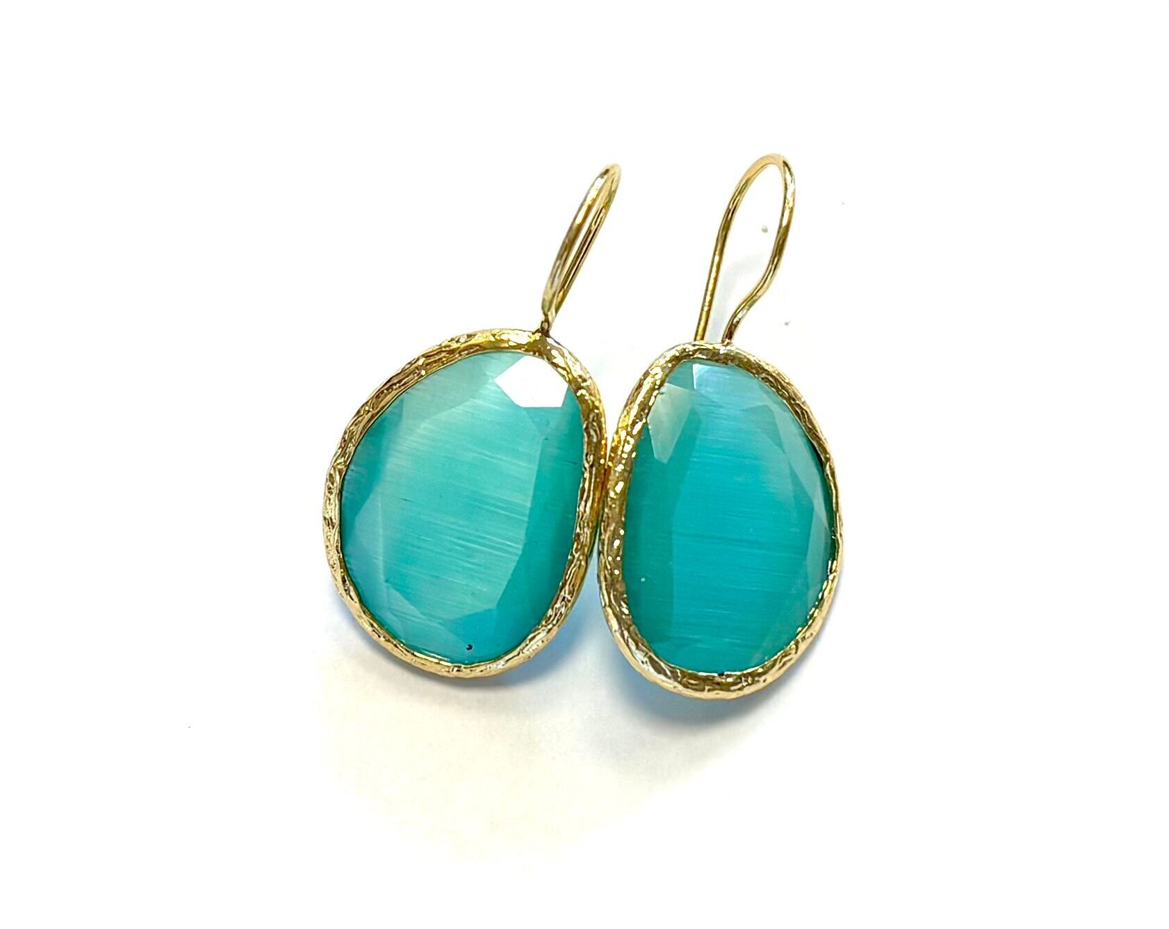 Orecchini cateye blu pastello