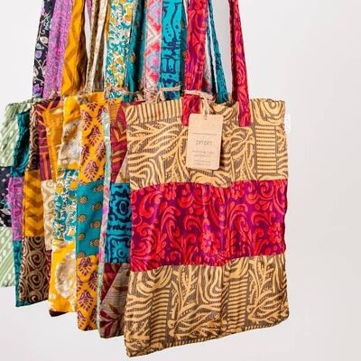 Fourre-tout en sari recyclé moyen