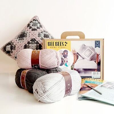 Blush & Grey Beebees Homestore Kit de coussins au crochet pour bricolage
