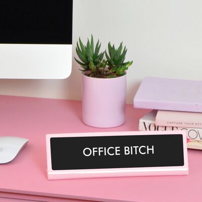 Señal de placa de escritorio de perra de oficina