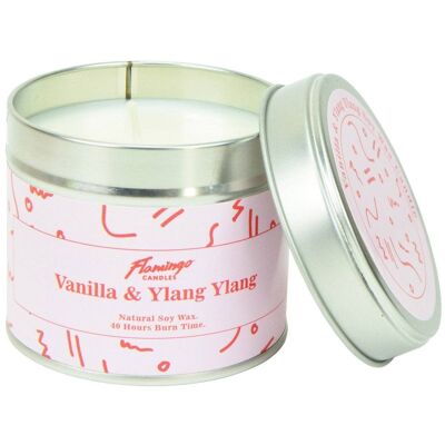 Candela di latta rosa con motivo rosa vaniglia e ylang ylang