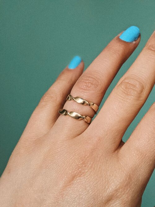 9ct Gold Waved Stacking Rings