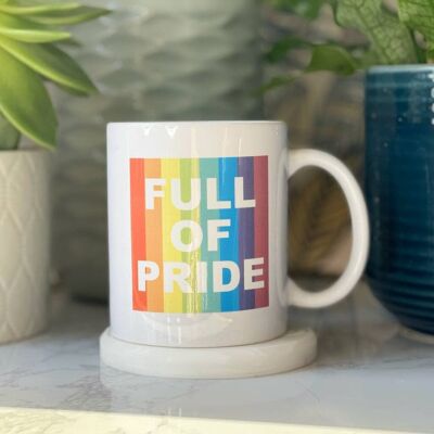 Tazza piena di orgoglio arcobaleno