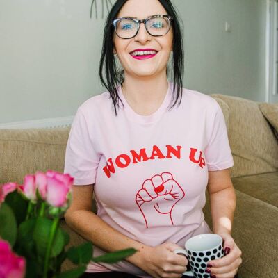 Femme debout ! T-shirt à slogan féministe