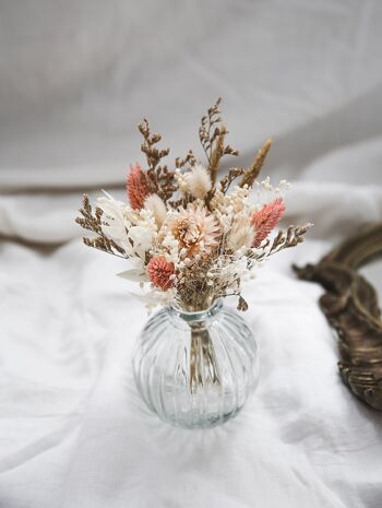 Assortiment de vases boules et leurs bouquets de fleurs séchées 8
