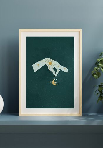 Affiche Mystical Hand Holding Crescent - 50 x 70 cm 5
