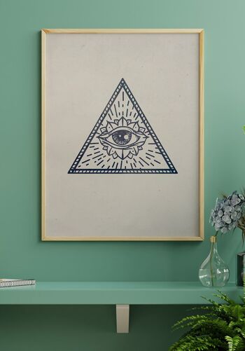 Affiche moderne illustration oeil en triangle - 50 x 70 cm 2