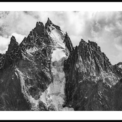 Fotografía en blanco y negro de los picos de las montañas - 40 x 50 cm