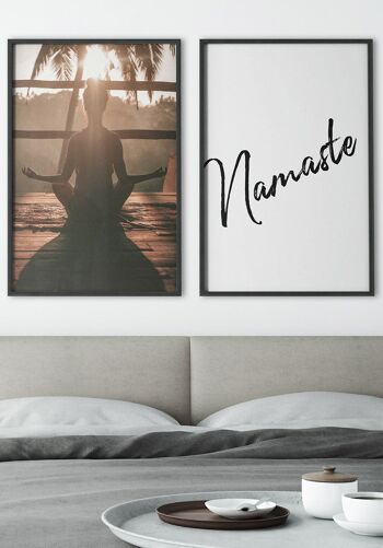 Poster Photographie Femme en Pose de Yoga - 50 x 70 cm 2