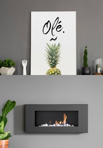 Affiche Ananas avec le lettrage Olé sur fond blanc - 40 x 50 cm 4
