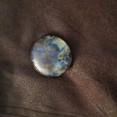 labradorite magnet stone