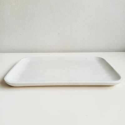 Rectangular tray in white concrete