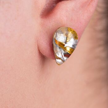Boucles d'oreilles élégantes en résine en forme de larme EggGold 3