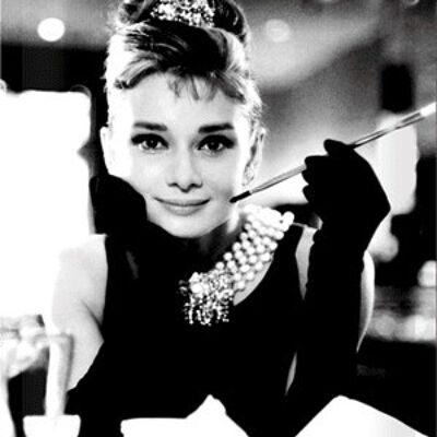 Placa de metal-Audrey - Holly Golightly