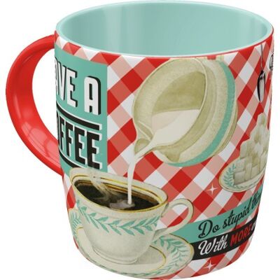 Sagen Sie es 50er haben eine Kaffeetasse