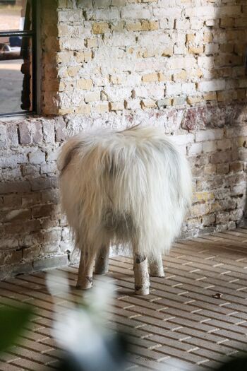 Tabouret en peau de mouton de fourrure naturelle gris 2