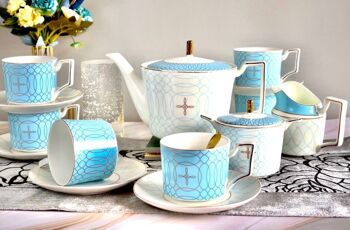 Service à thé en porcelaine tendre Azur Royale 6