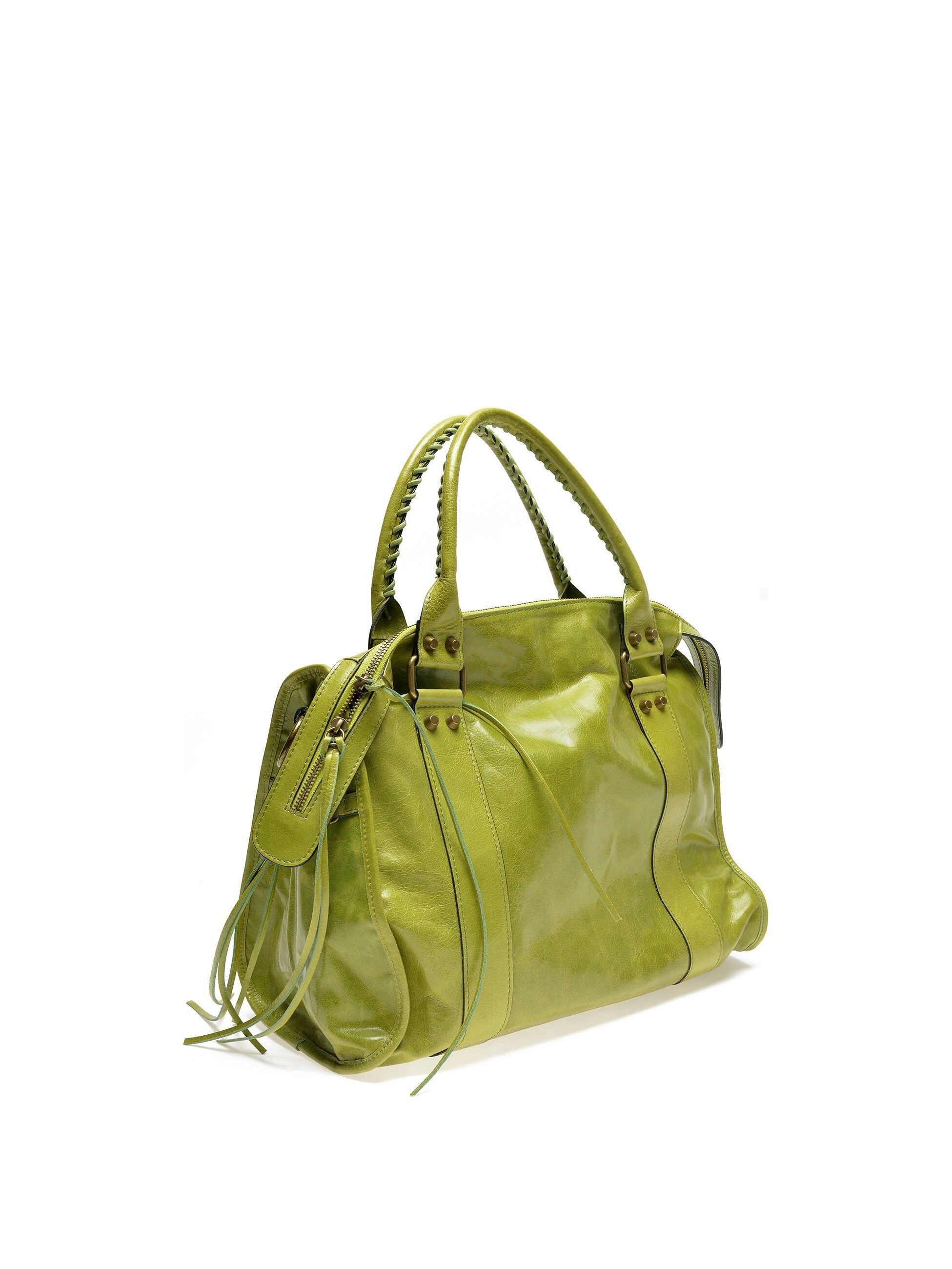 SS22 8130R_VERDE_Borsa con manico superiore