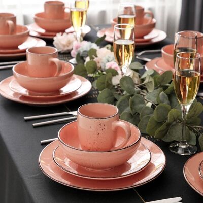 Navia Pink Dinner Set