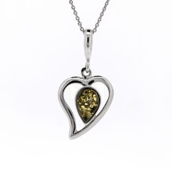 Pendentif Coeur Ambre Vert avec Chaîne Trace 18" et Boîte de Présentation 1