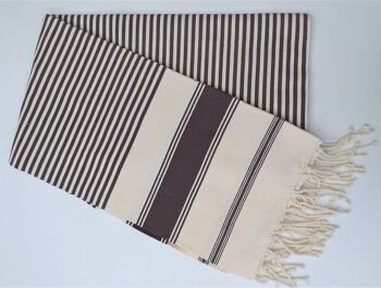 Fouta rayée chocolat 1