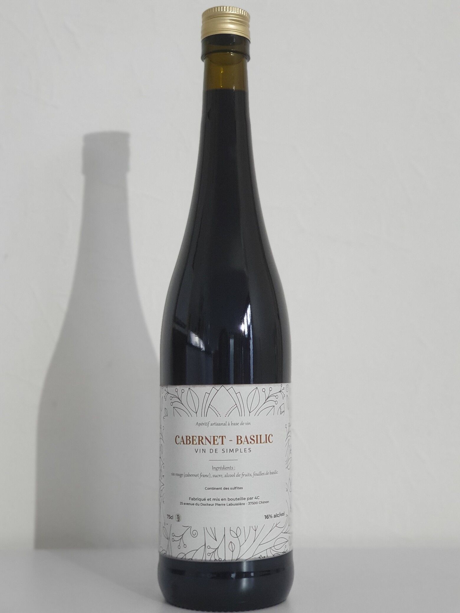 Vino Cabernet-Albahaca Sencillo (Aperitivo Artesanal - Valle del Loira)