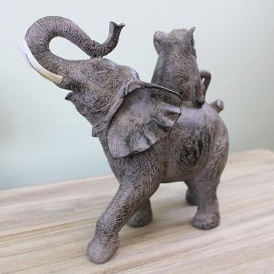 Ornamento di elefanti rampicanti con effetto naturale